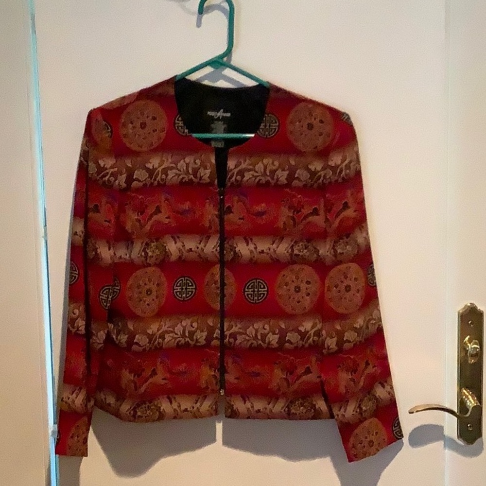 Light weight jacket